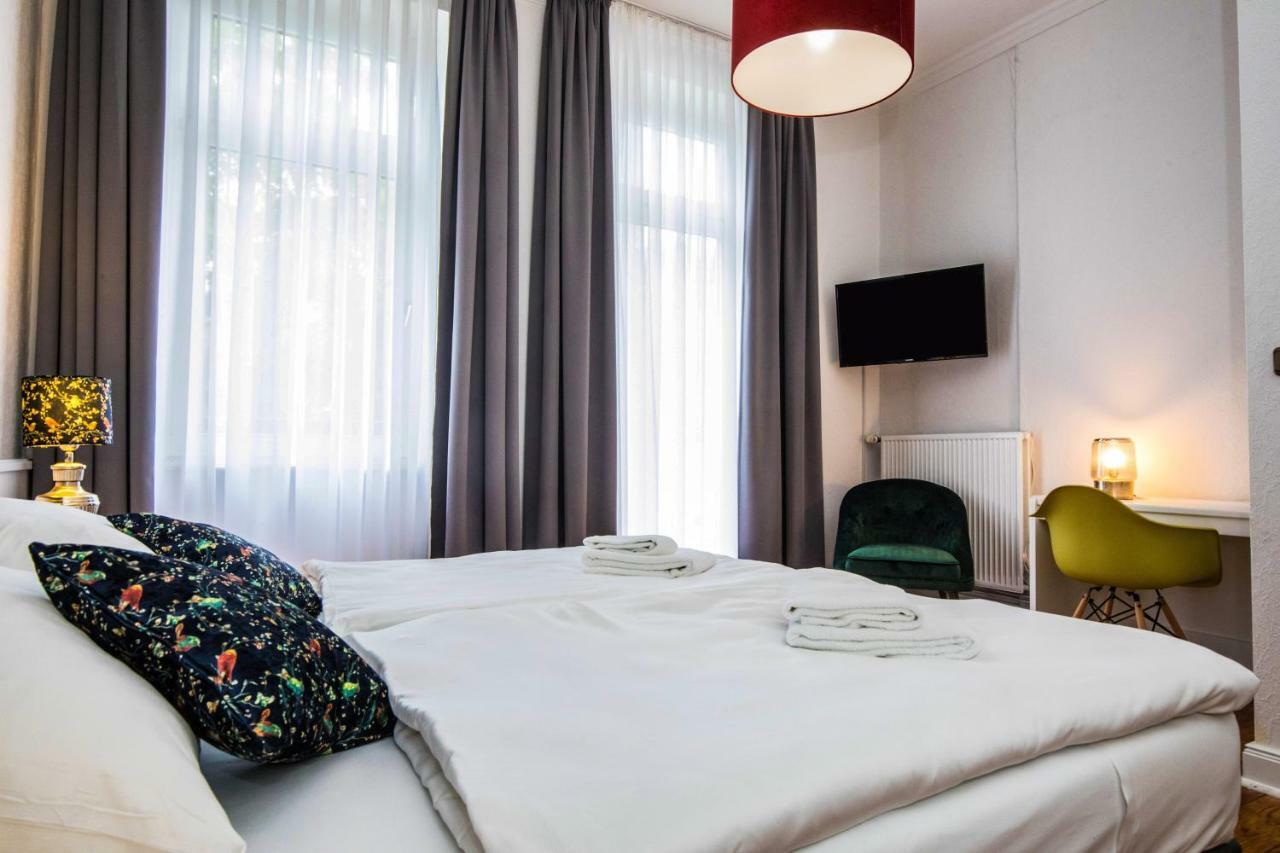 Kleines Hotel Heimfeld Amburgo Esterno foto