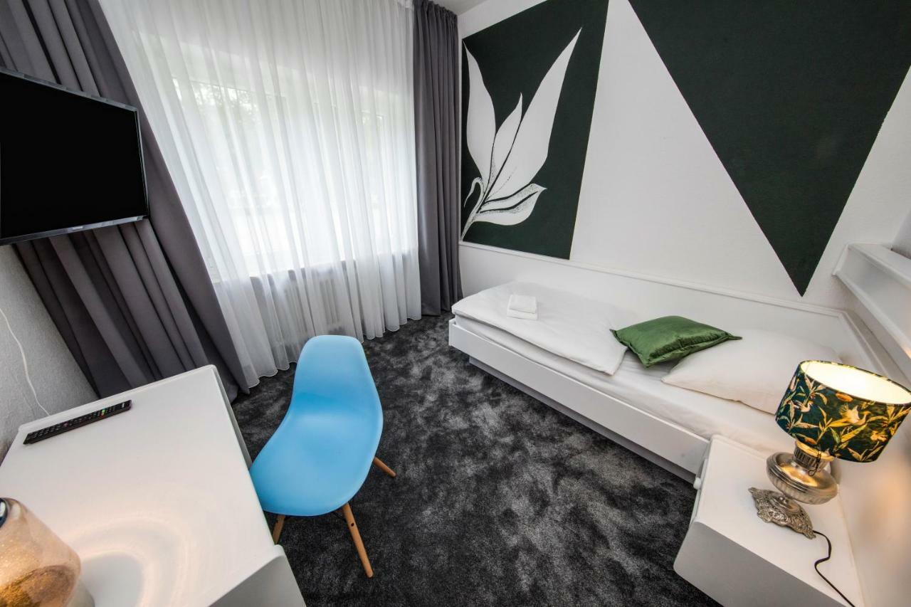 Kleines Hotel Heimfeld Amburgo Esterno foto